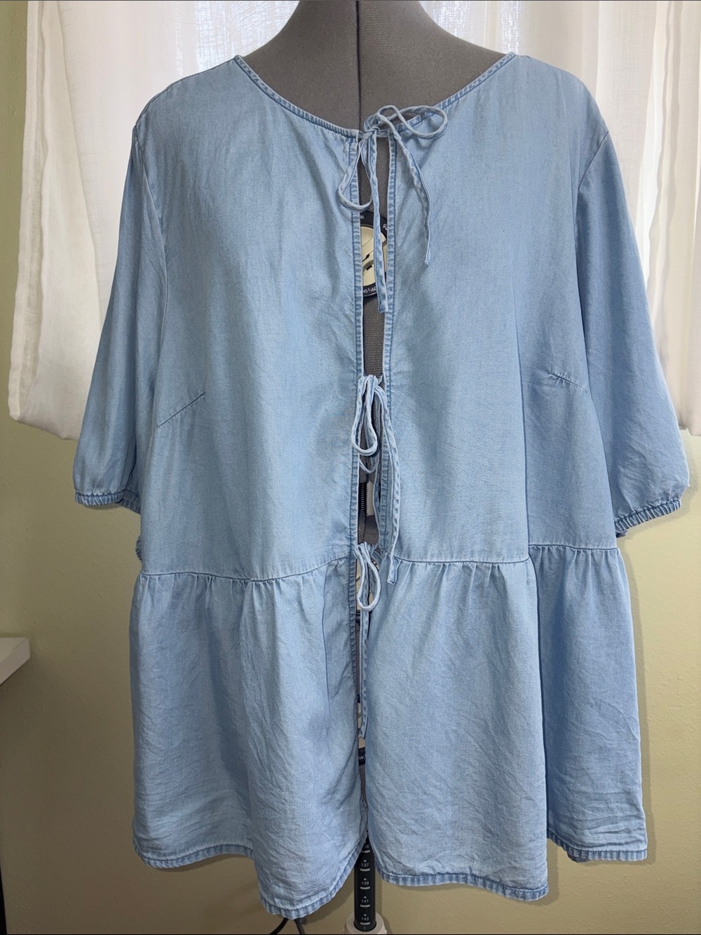 Torrid Tie-Front Puff Sleeve Blouse